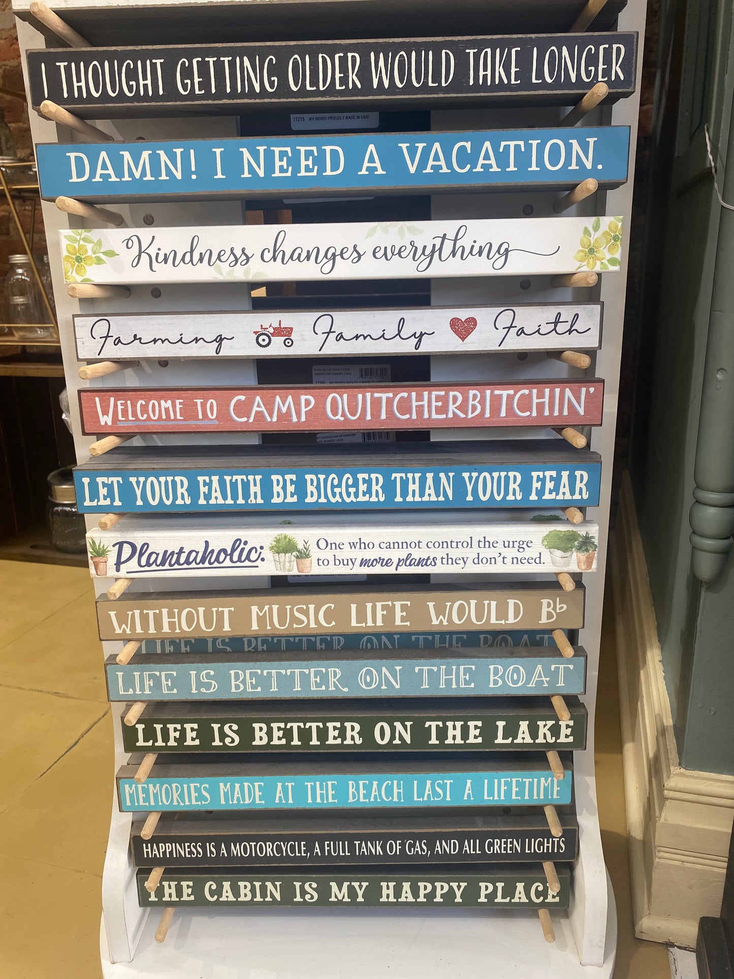 Skinny Sitter Signs